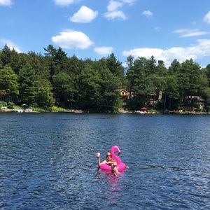 Meet your Posher, Mia